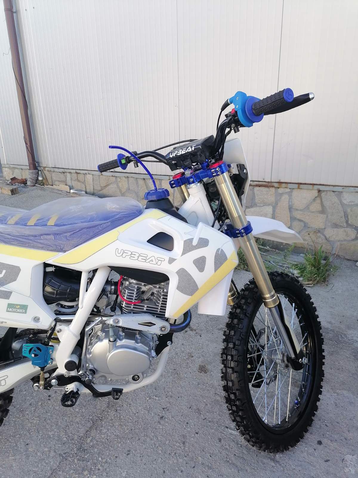 Бензинов кросов мотор Enduro Cross с фар