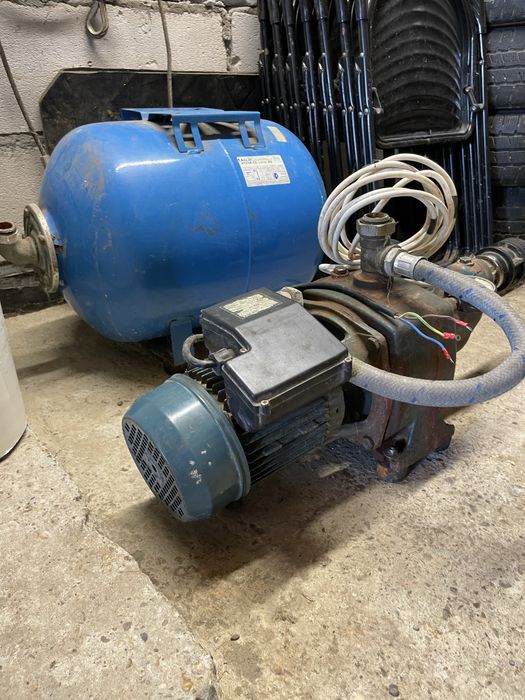 Hidrofor cu pompă Conforto 1.1 kW și vas expansiune