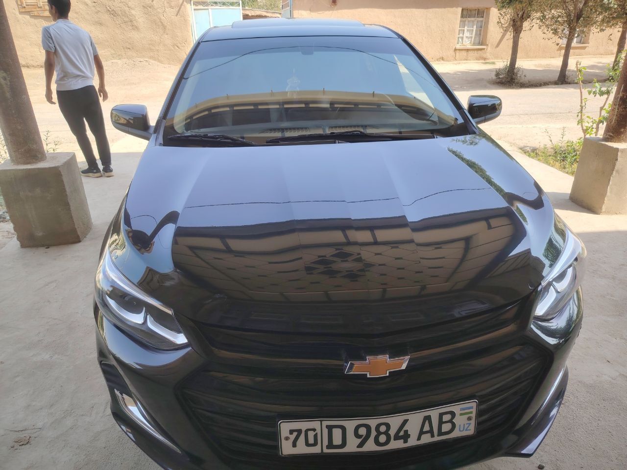 Onix pul kerakli uchun sotilmoqda