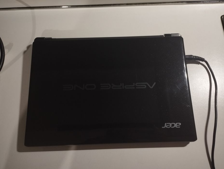 Продам мини ноутбук