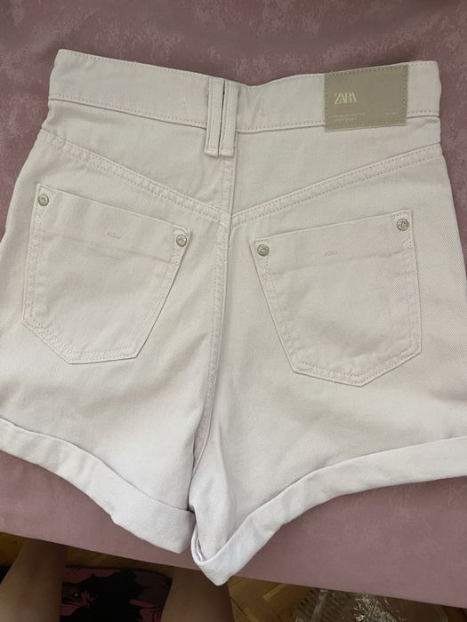 Дънкови къси панталонки на Zara