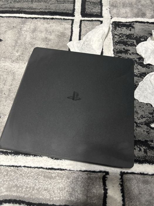 Ps4, 2 console si cabluri pt PlayStation