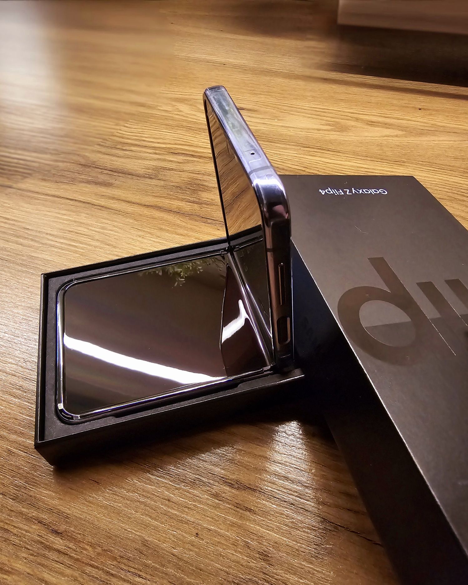 Vand / Schimb Samsung Galaxy Flip 4 5G