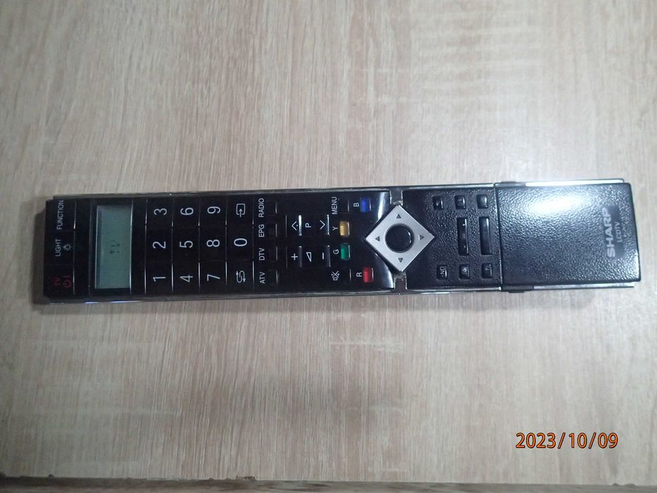 Telecomanda Sharp AQUOS model GA585WJSA originala- pentru TV si altele