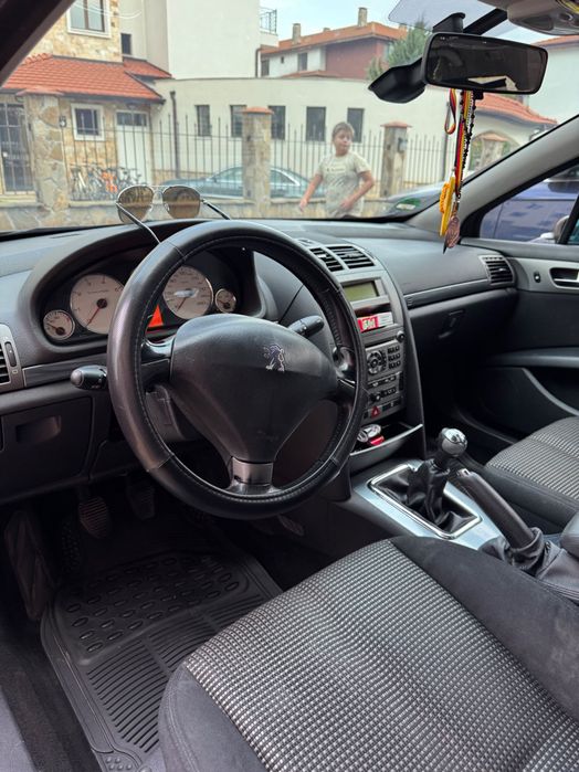Продавам Peugeot 407