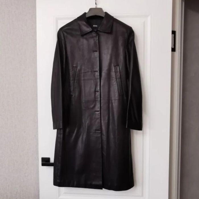 Hugo Boss плащ женский