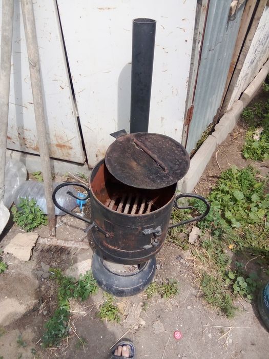 Продам печку на дровах