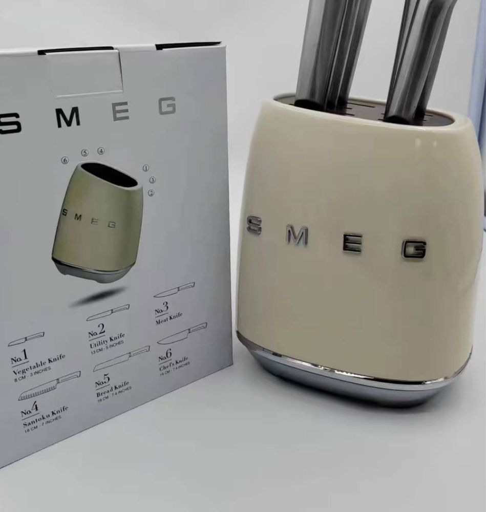 SMEG набор ножей