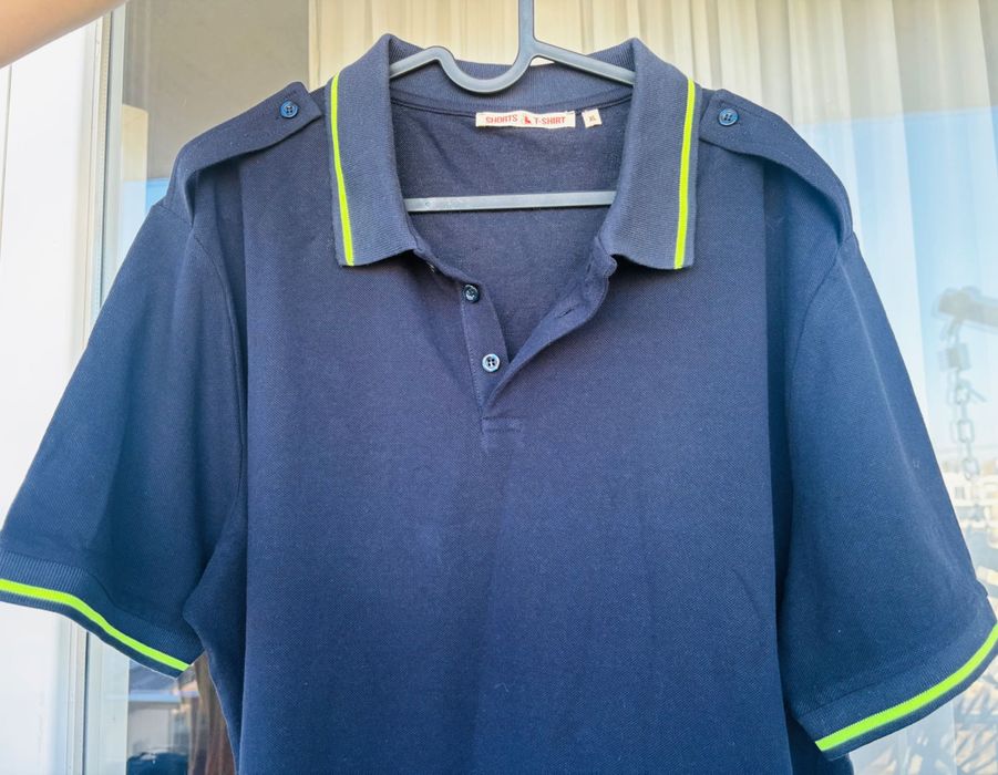 Tricouri ( lot de 110 tricouri )