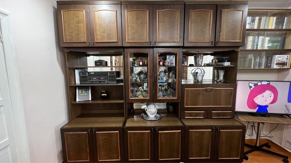 Стенка в гостиную