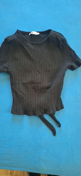 Дамски топове и тениски