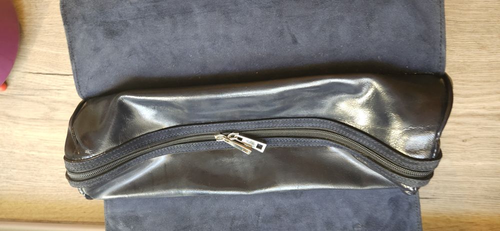 Geanta de piele bleumarin