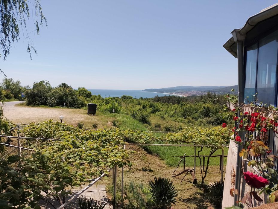 Парцел в регулация изглед море/планина, ПУП Бяла