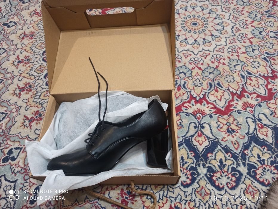Кожаные чёрные ботильоны