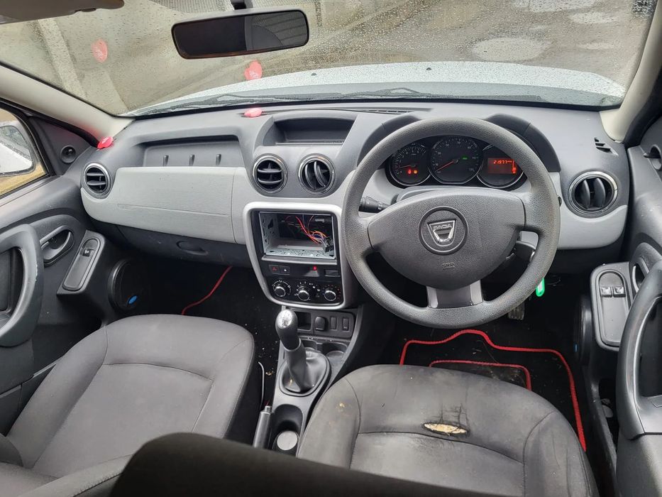 USA SPATE STANGA / USA SPATE DREAPTA DACIA DUSTER 2016
