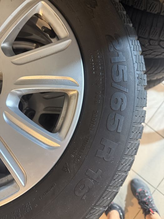 Jante si cauciucuri Pt Audi Q3  215/65R16