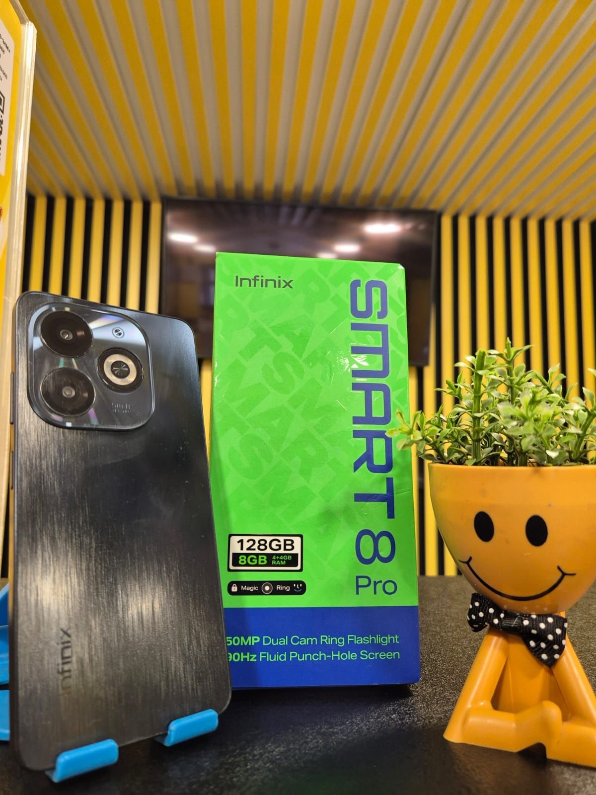 Infinix Smart 8 pro , 8/128гб, Kaspi 0-0-12