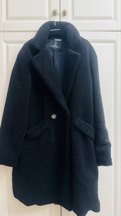 Palton/ haina blana tedy