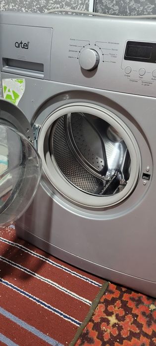 Стиральная машина Artel.