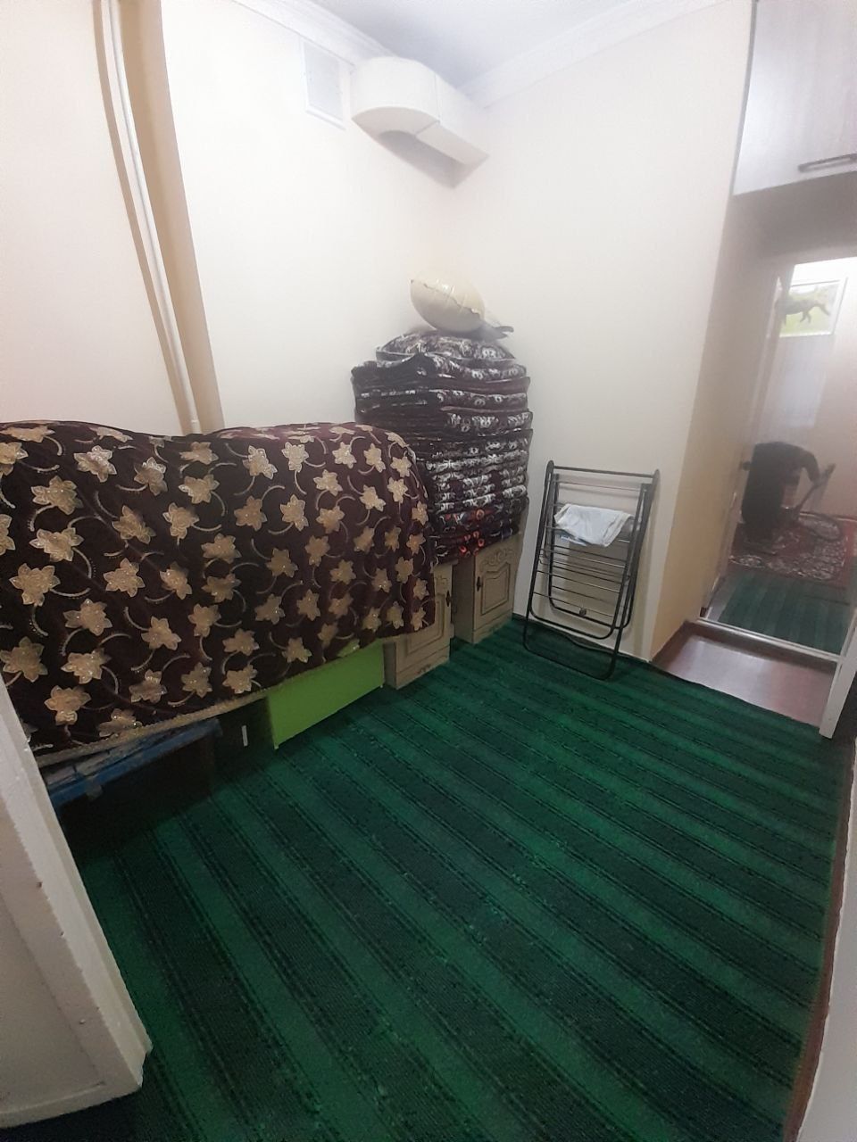 Uy sotiladi , Srochna Uy sotila Maklersiz srochna