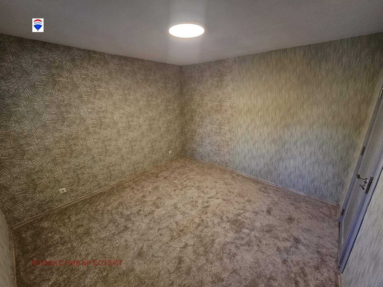 Продава се Двустаен апартамент в Русе, Здравец Изток - 62 кв.м за 1363 €/кв.м - Снимка #4