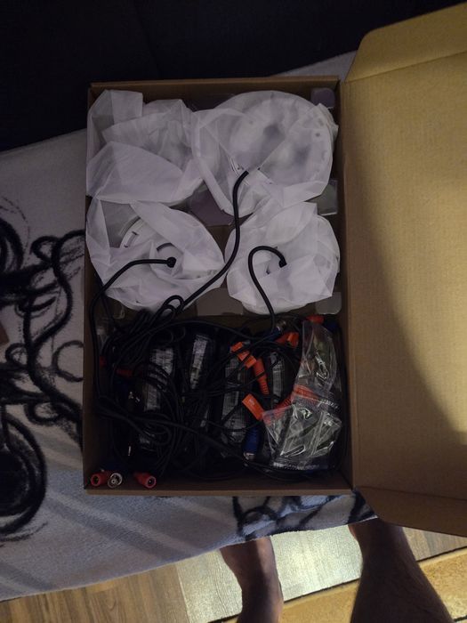 Sistem supraveghere nou ambalat  în  cutie   nefolosit