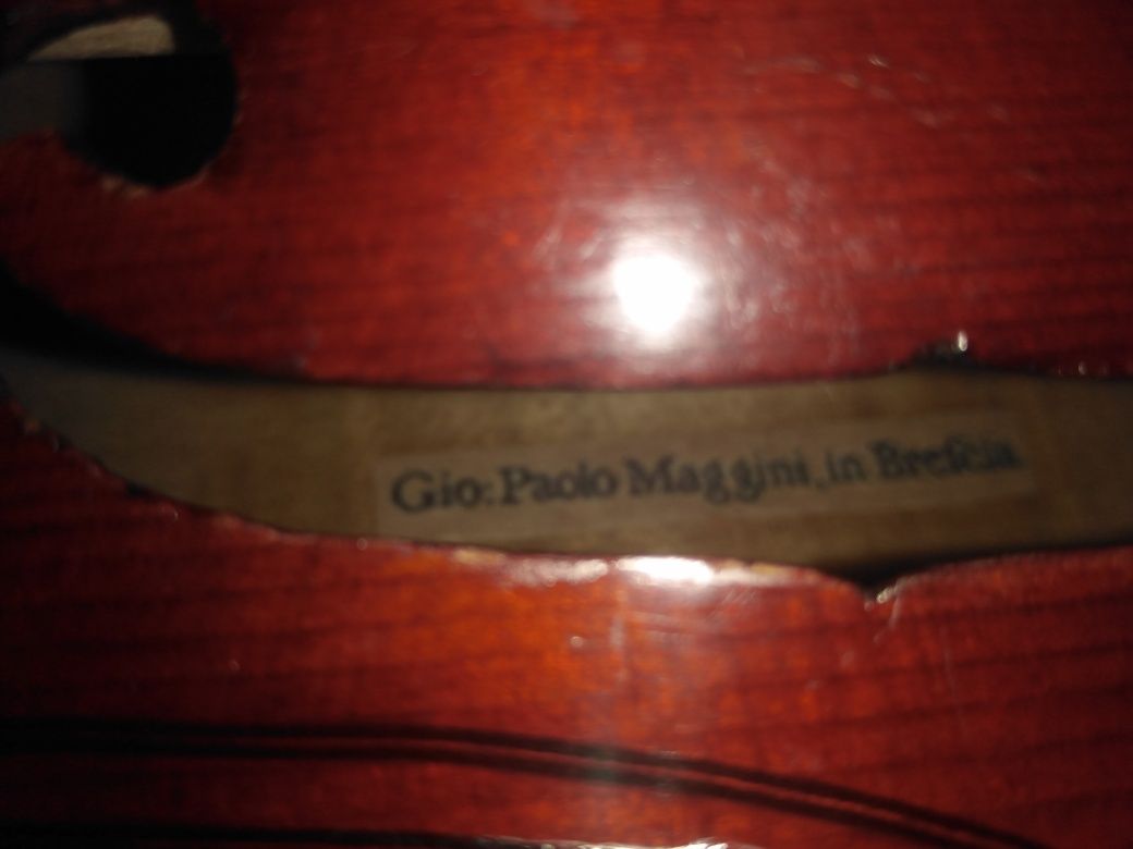 Vând vioară Maginni