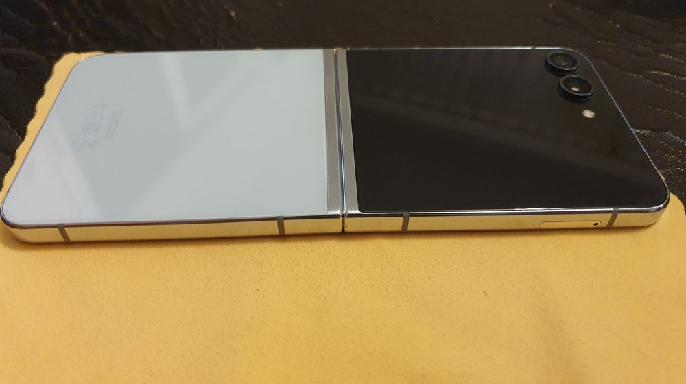 Samsung Galaxy Z Flip5 512Gb 8gb ram