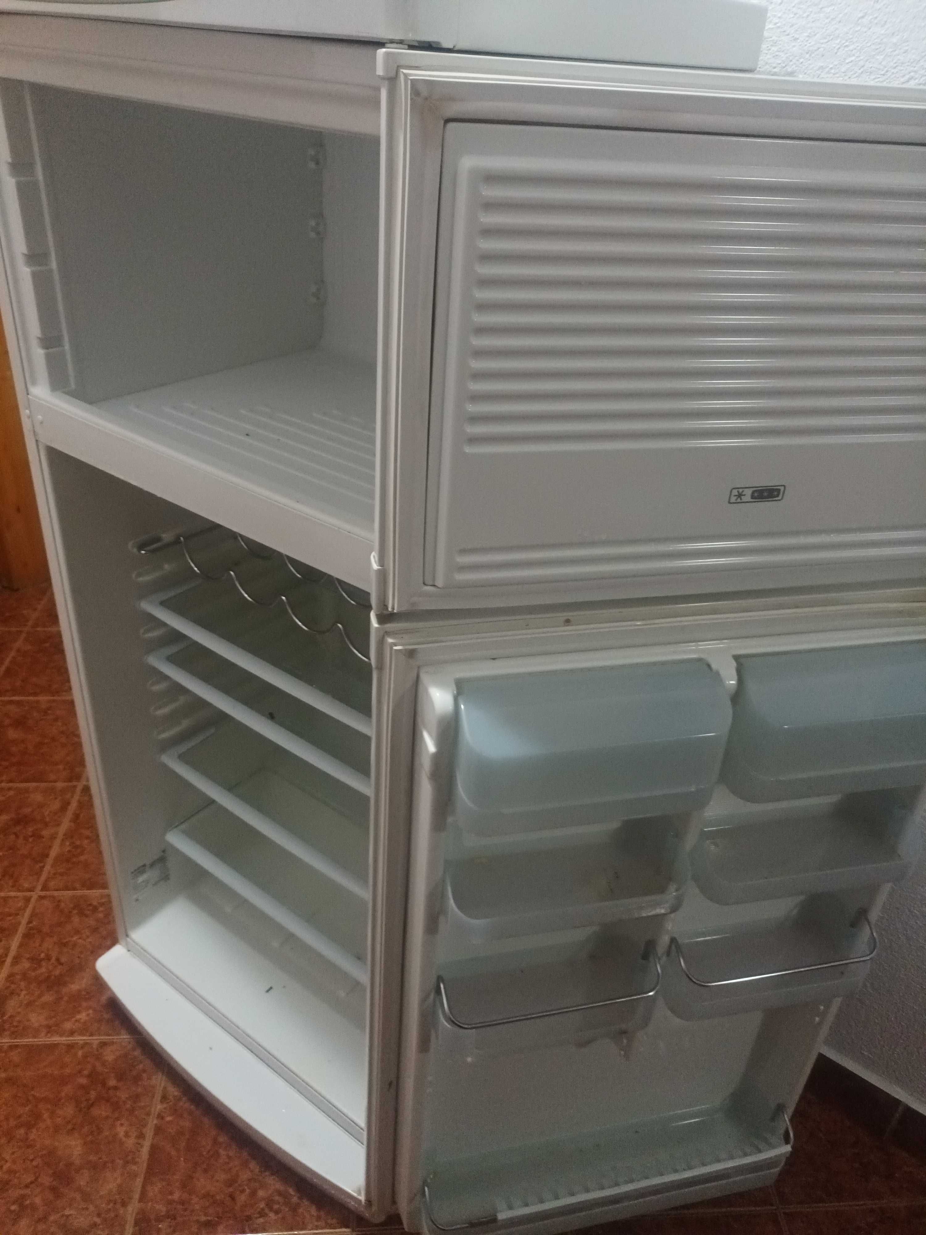 Хладилник Korting