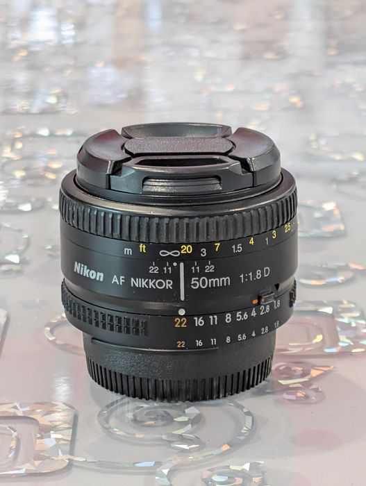 Nikon D810 + Nikon 18-35mm Nikon 50mm +flash + tuburi AF +altele cadou