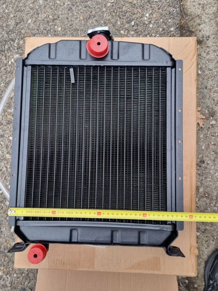 Radiator apa racire tractor Fiat 211, 215 , 4 randuri de celule ,cupru
