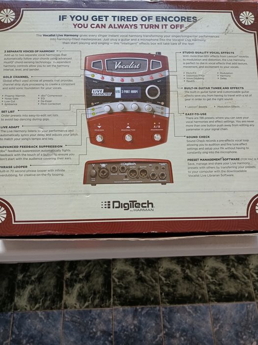 Продавам вокален процесор digitech live harmoni