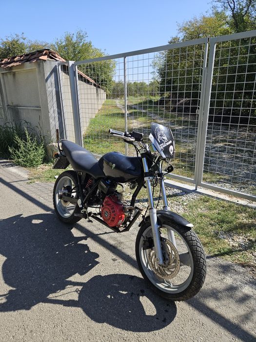 Motocicleta cu motor de motocultor