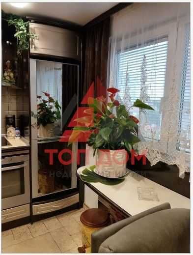 Дава се под наем Тристаен апартамент в Варна, ВИНС - 55 кв.м за 714 € - Снимка #1