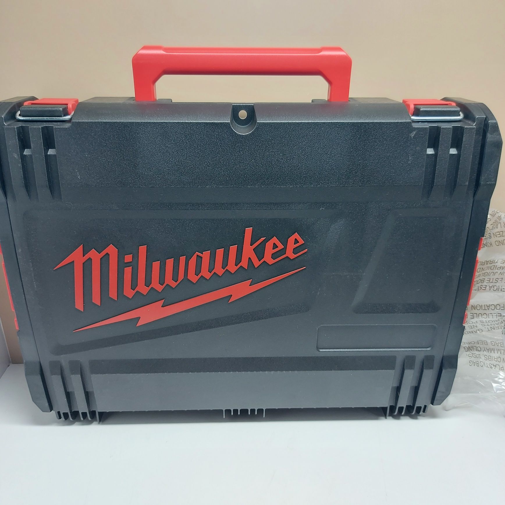 Нов безчетков комплект Milwaukee M18