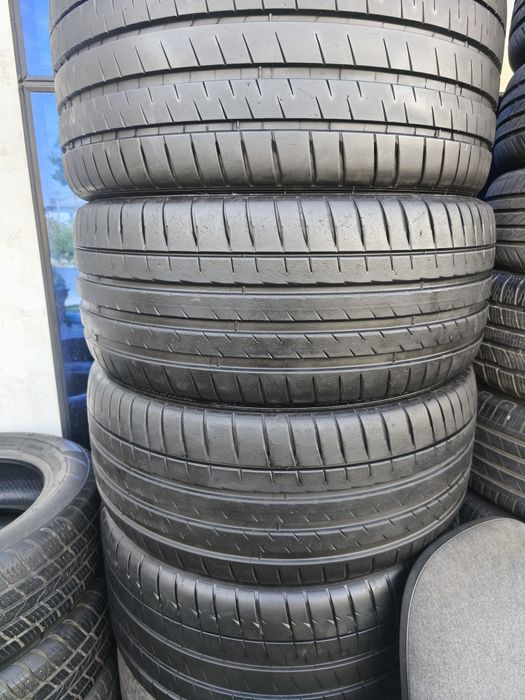 255-40-R20 Michelin