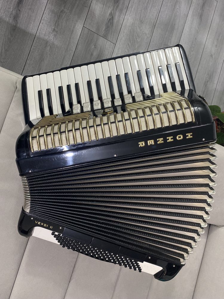 Acordeon HOHNER VERDI II 96 basi