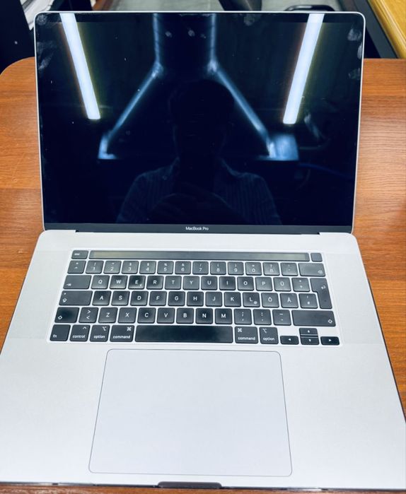 MackBook Pro 16inch 2019