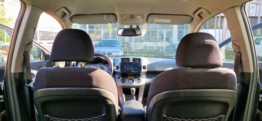 Toyota RAV4 2.2 Diesel 2009, al doilea proprietar, stare foarte bună