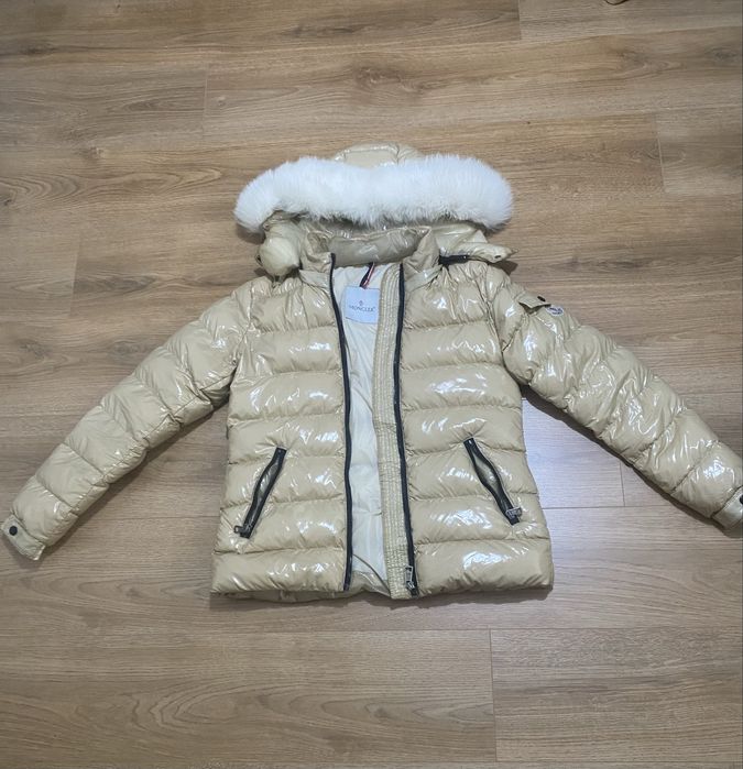 Moncler яке