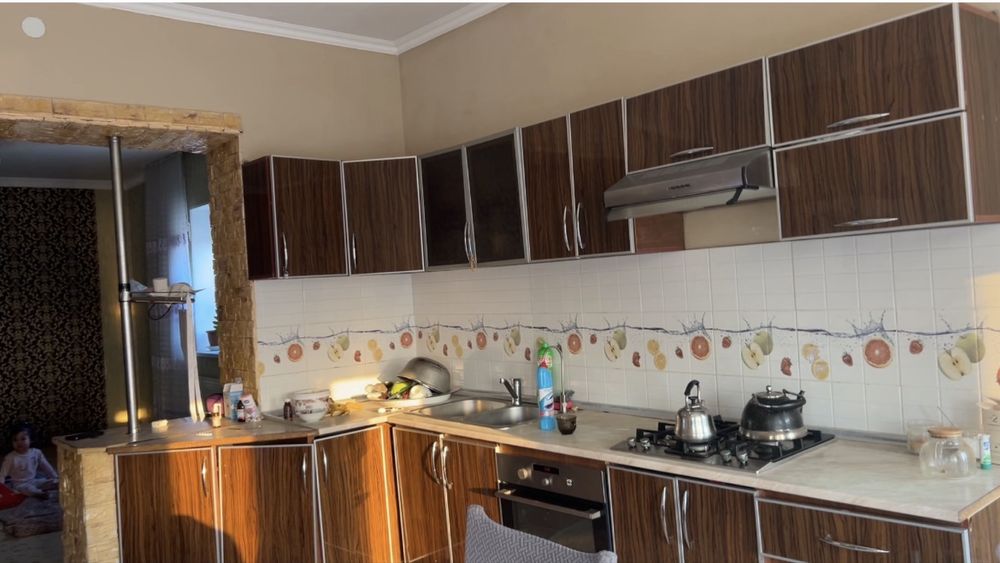 Мебель кухонный