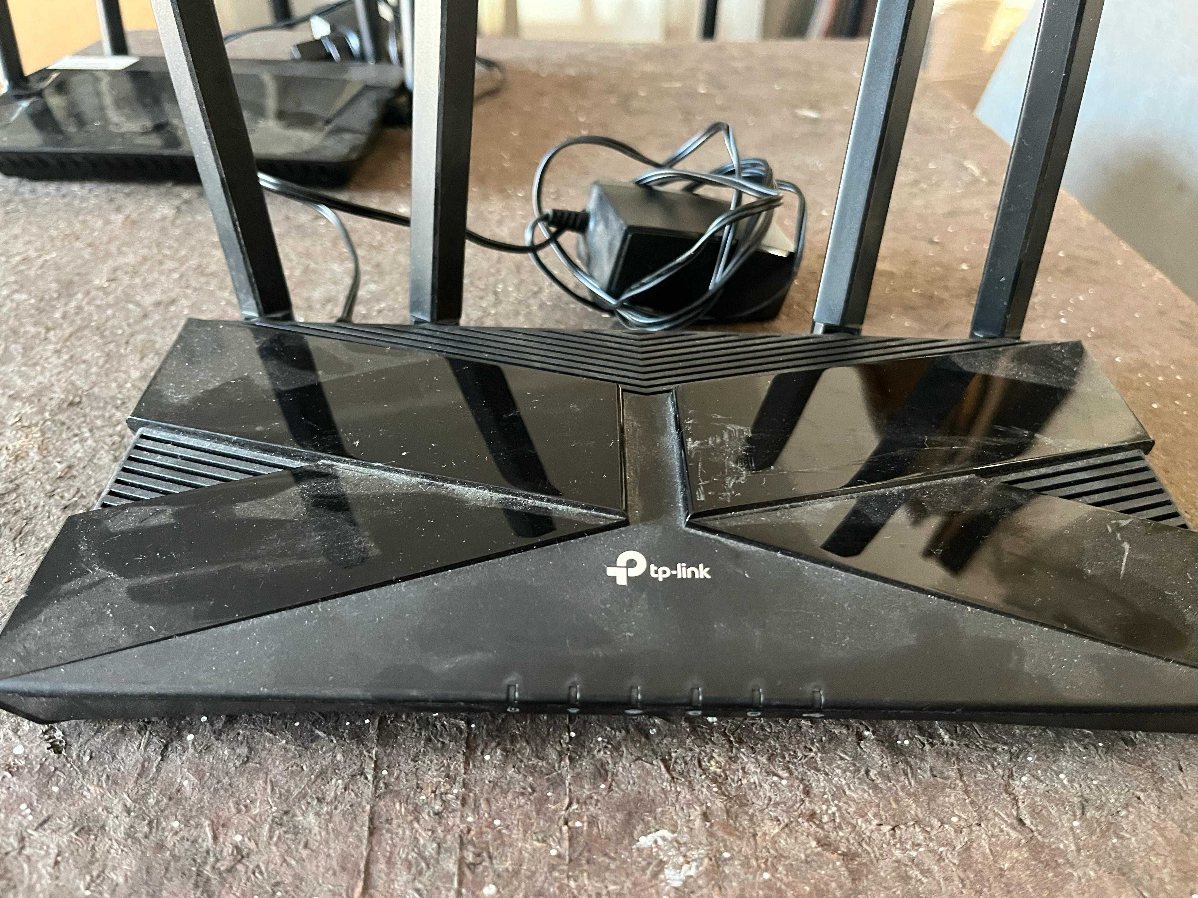 Vand routere wi-fi diferite