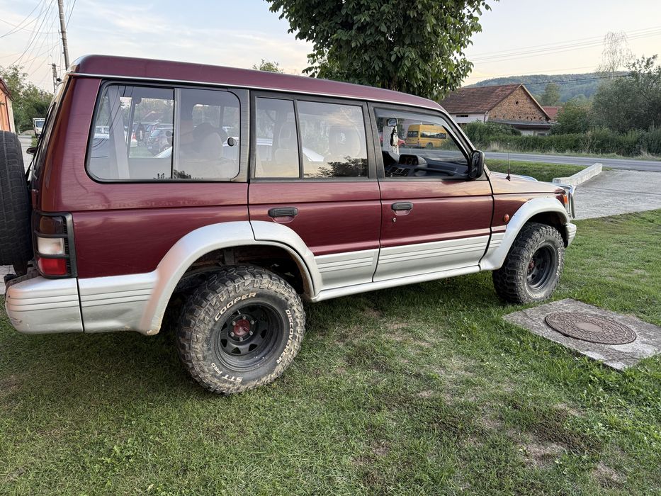 Mitsubishi Pajero mk2 2.5