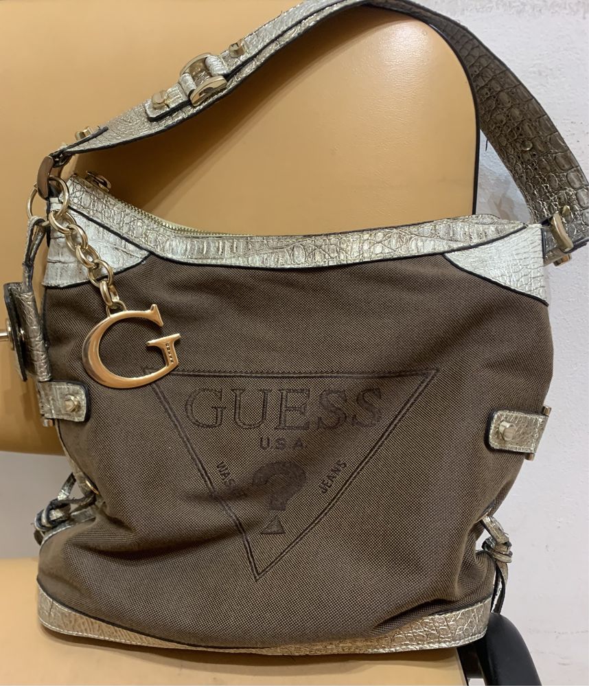 Дамска чанта Guess