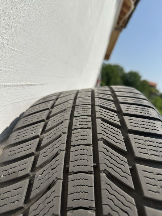 Audi Golf VW Seat Mercedes 5x112 зимни Continental 17