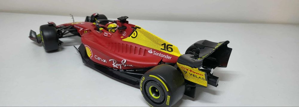 Machetă Ferrari F1-75 Leclerc 1/18 Bburago