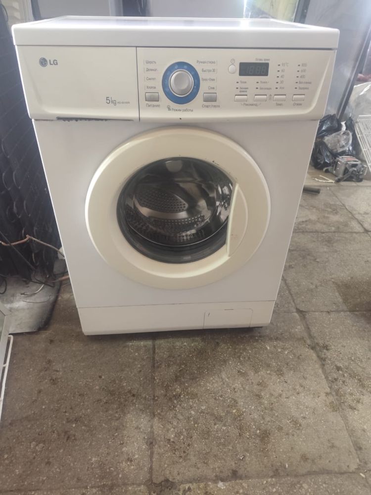 Продам стиральную машинку