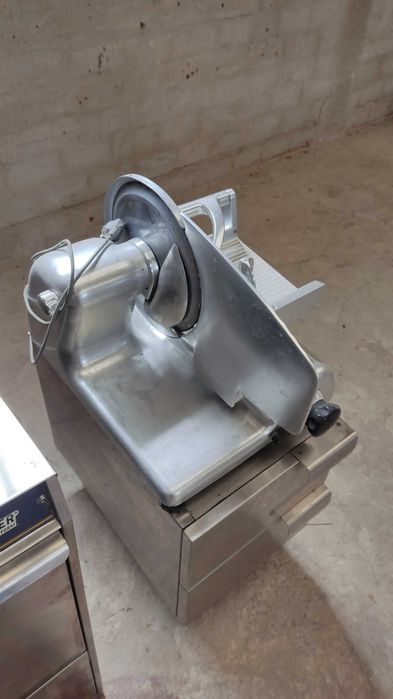 Гастро електроуреди от Германия ,Пицарка,Съдомиялни,Колбасорезачка и