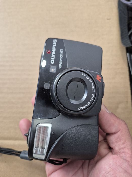 Compact Olympus Superzoom 70