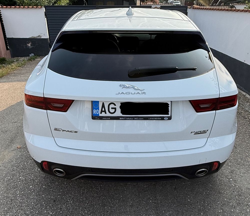 Jaguar E Pace alb
